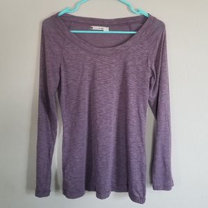 ⭐️❣️SALE 2/$18 OR 3/$27❣️⭐️ Chelsea & Violet long sleeve shirt